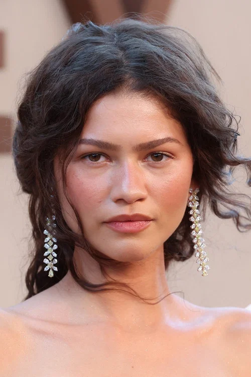 Zendaya Biography: Net Worth, and Movie Roles