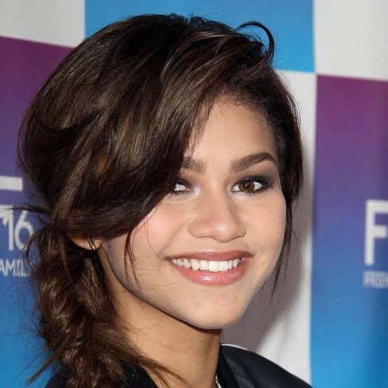 Zendaya Biography: Net Worth, and Movie Roles